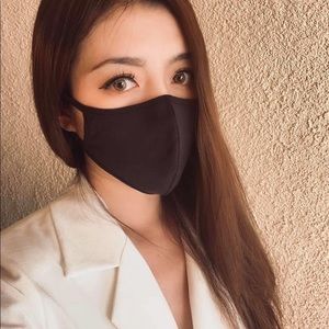 🔥BUNDLE OF 50 - Washable face masks 🔥